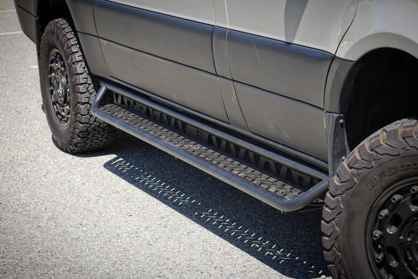Tec Vanlife Full Length Drop Down Running Boards for Sprinters