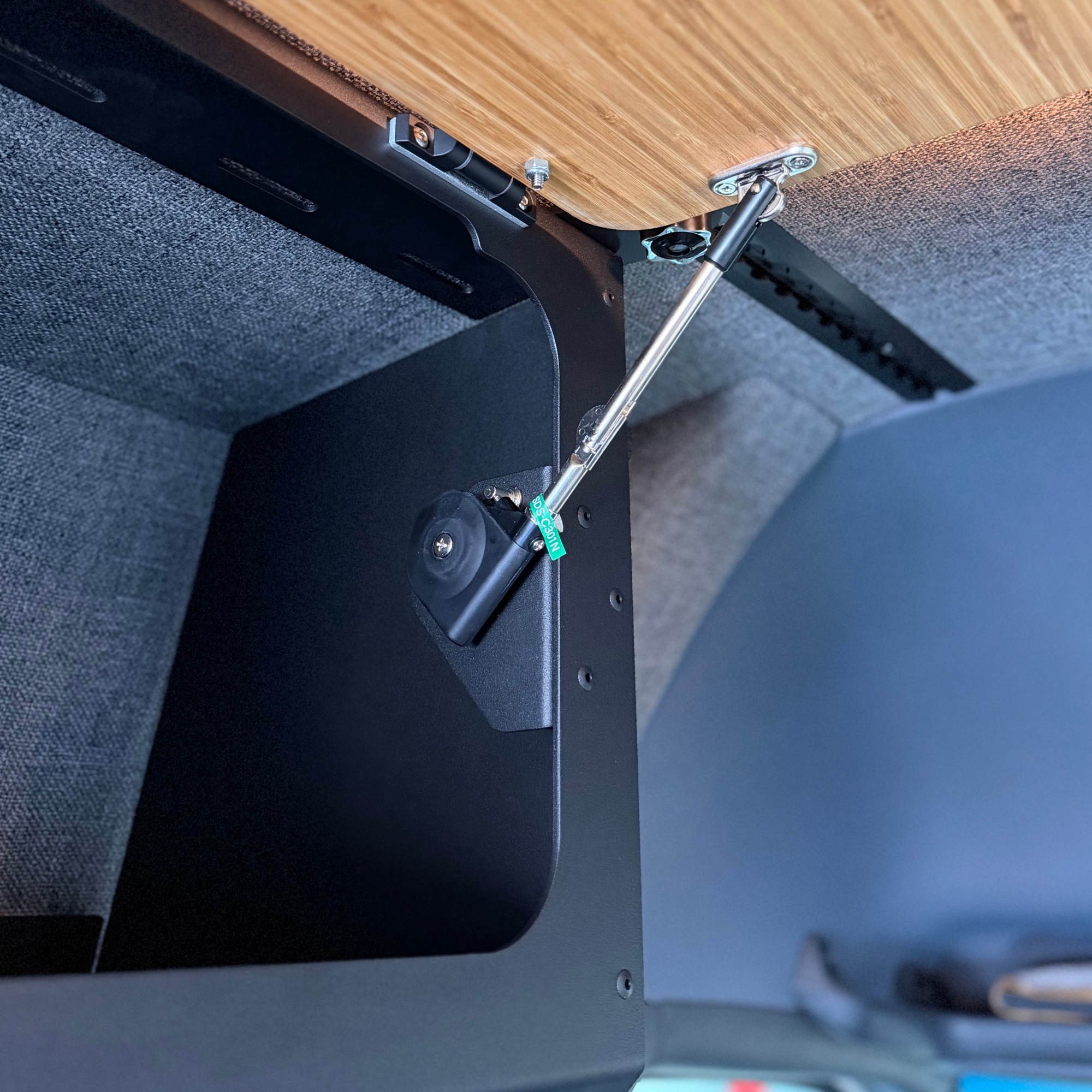 SPRINTER OVERHEAD CABINET