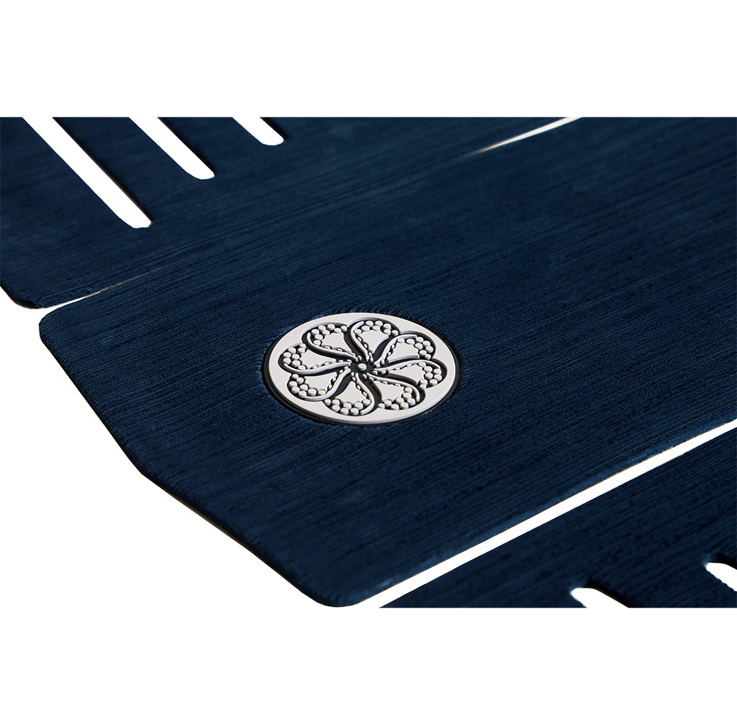 Front Deck III - Scrub Tech™ Traction Pad - Midnight