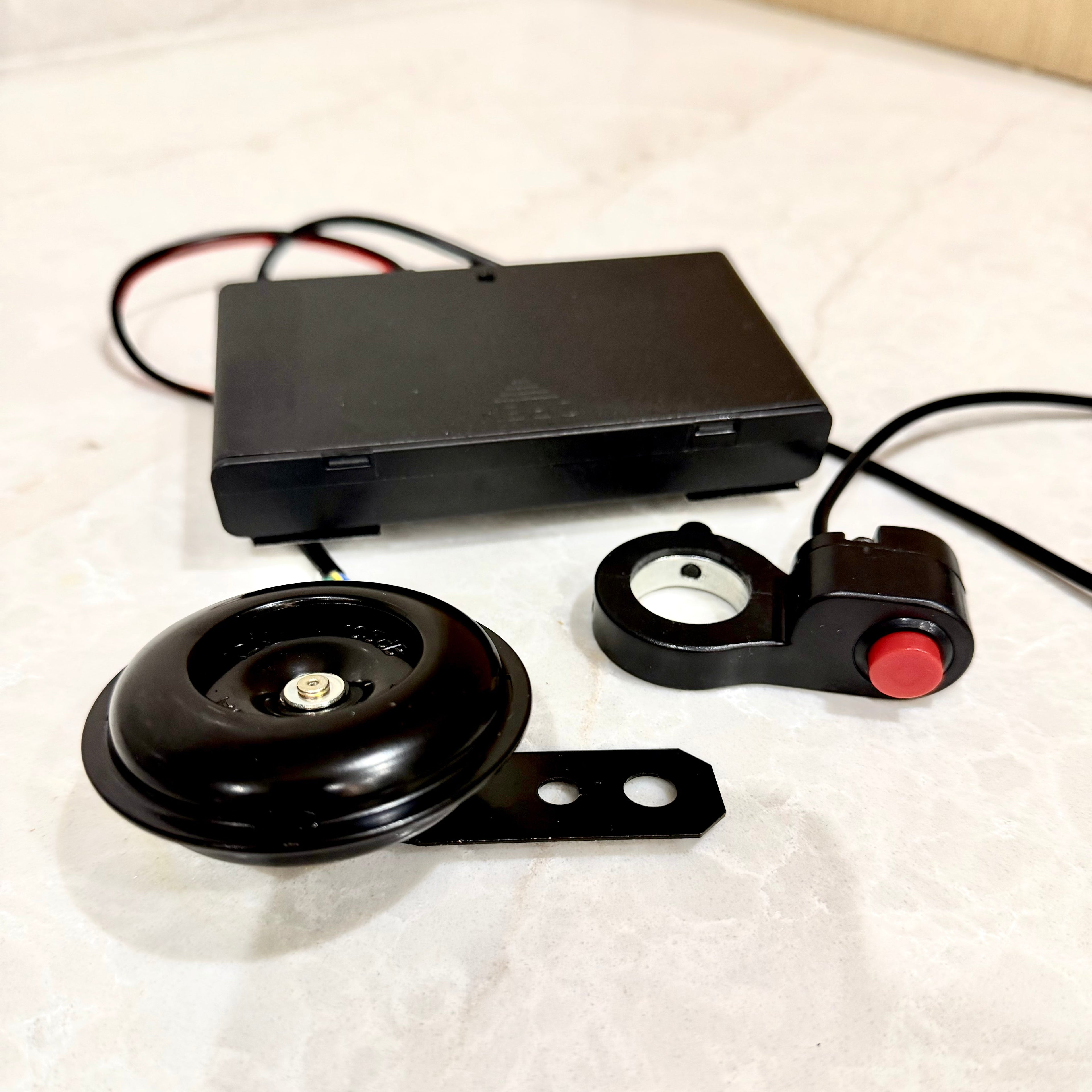 Horn & Switch Kit AA/Battery Powered (Fits any bike)