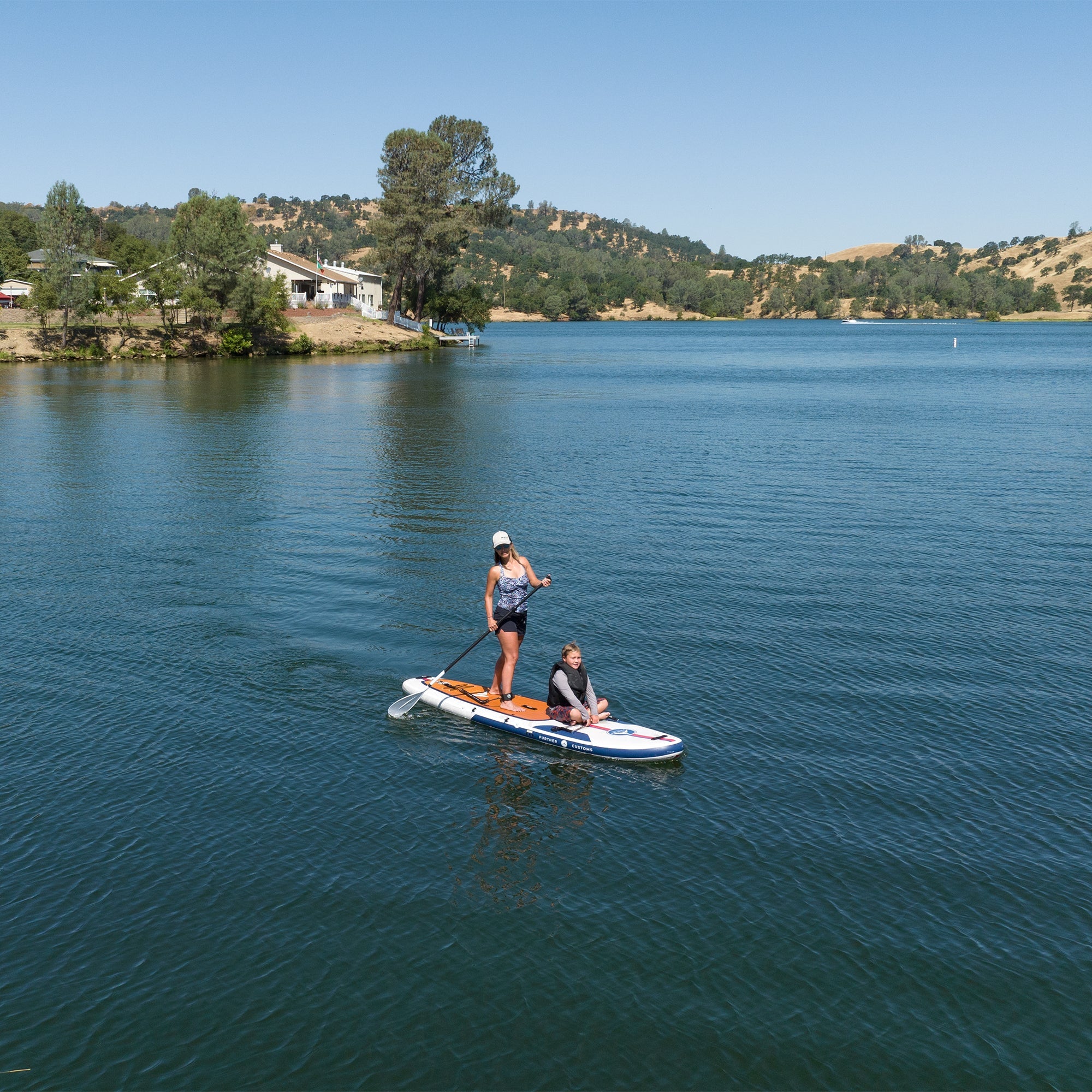 11'0 Avalon Mariner