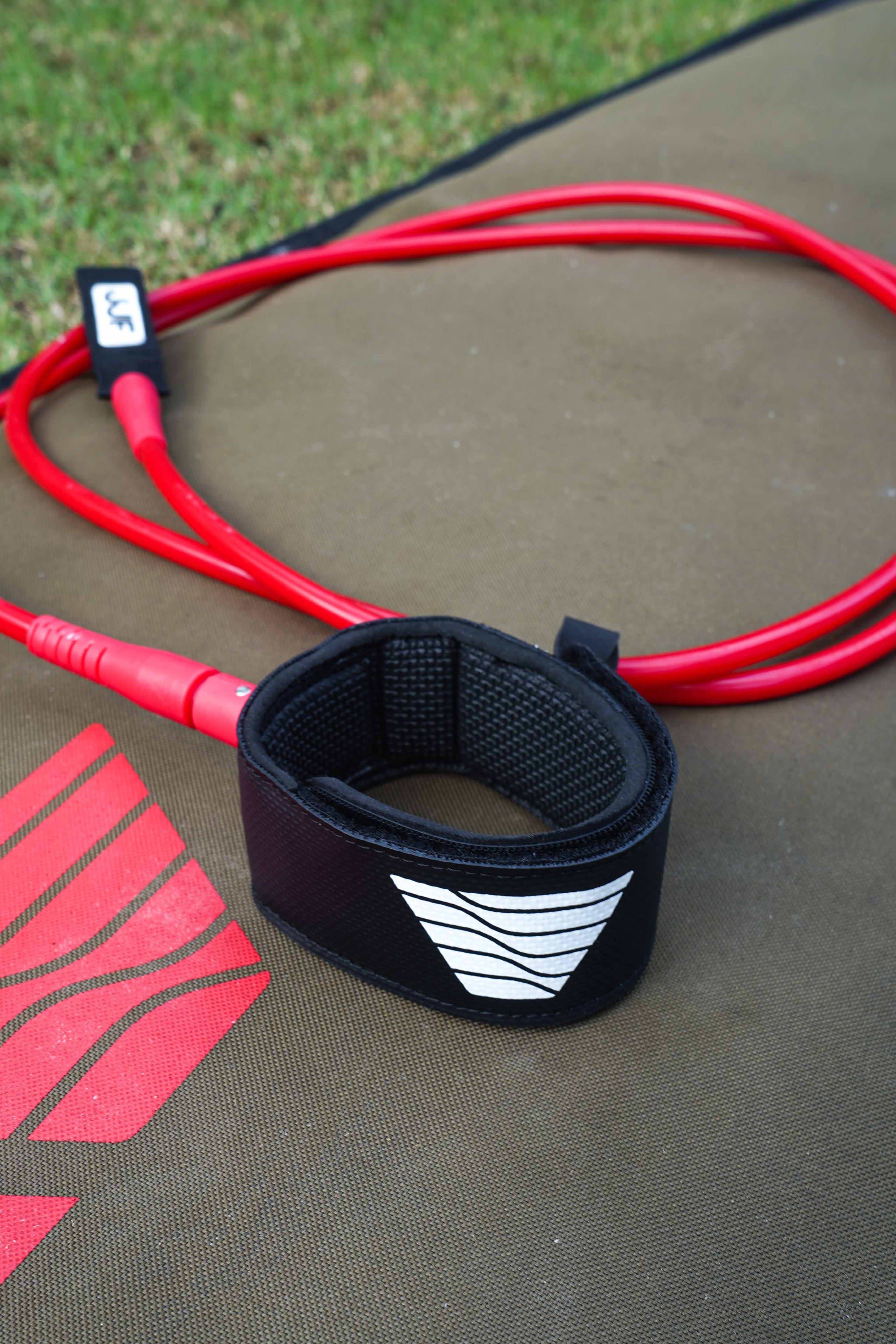 JJF Heavy Water 8' Leash - Night/Red