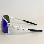 Flying Dog - Snowstorm with Blue-Mirror Revo Lens