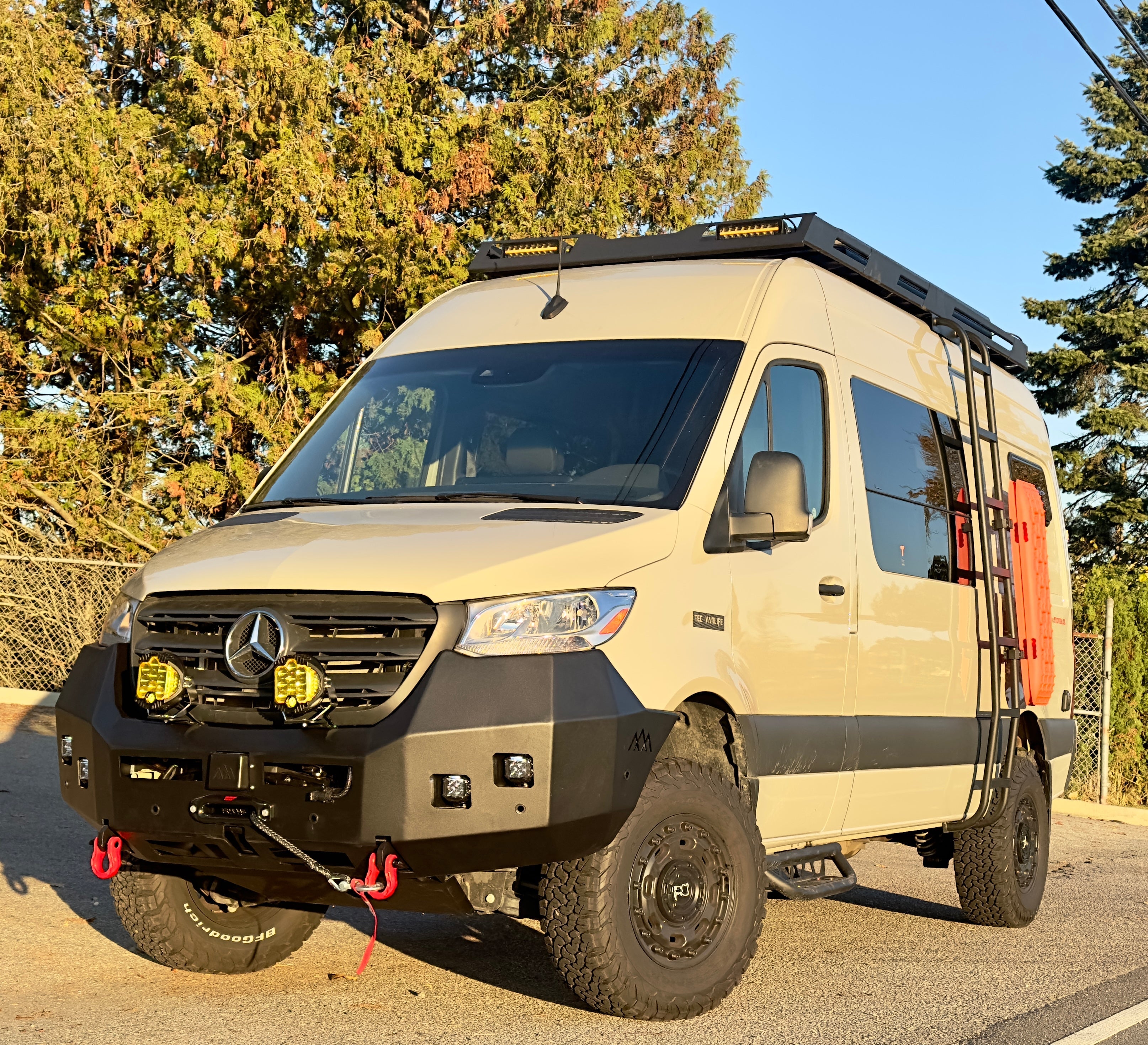 Tec Vanlife Modular Drop Down Running Boards for Sprinters