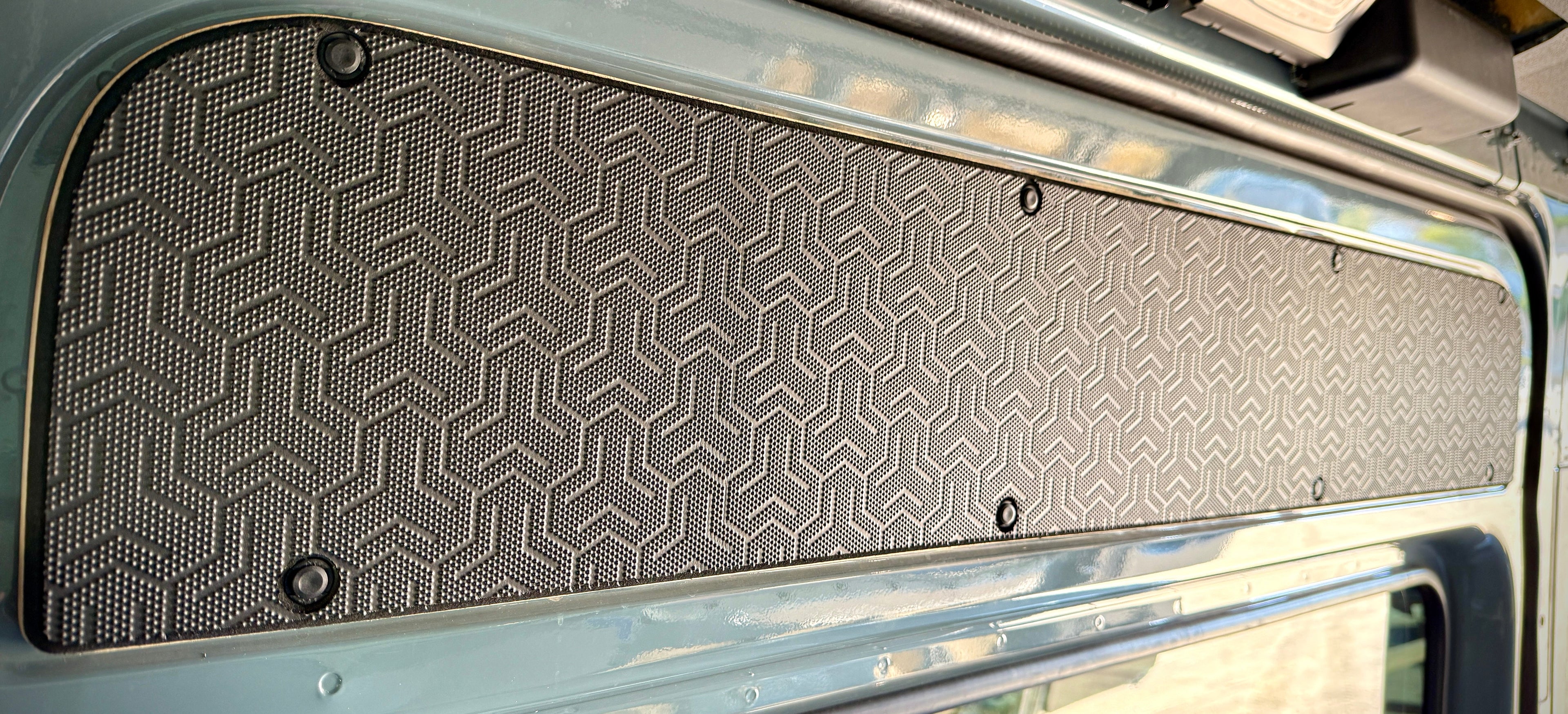 Sprinter Slider Door Panel – Tetrapod Design (2007+)