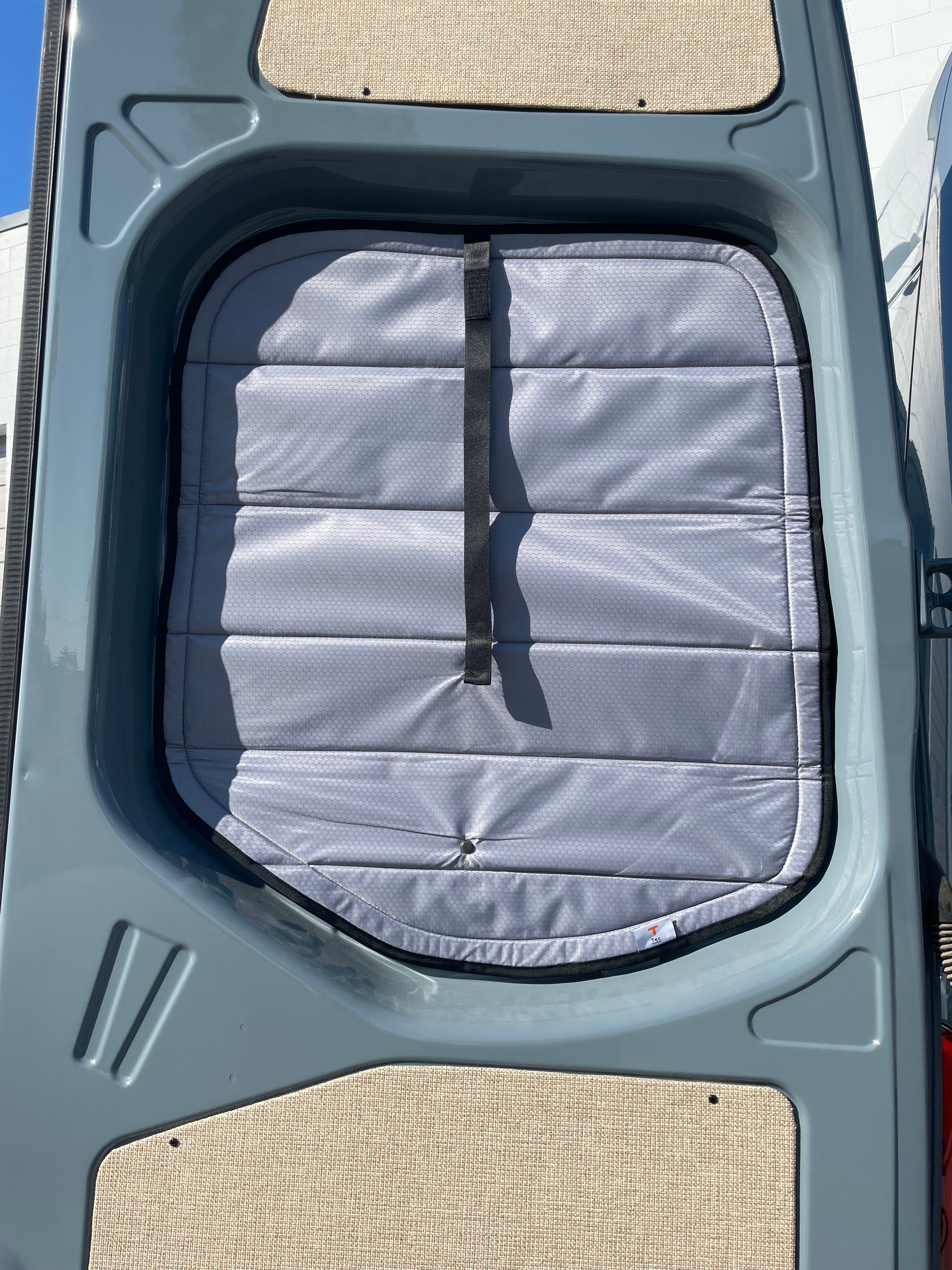 Window Covers - Insulated, magnetic - Full Set 2019+ Sprinter
