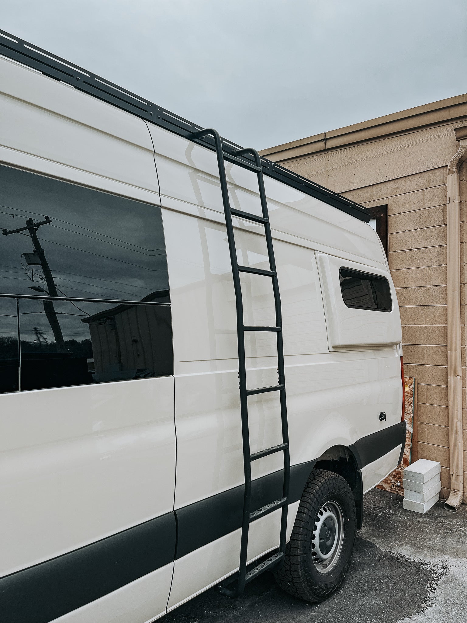 V1 Mercedes Sprinter Roof Rack - Premium - 170" High Roof