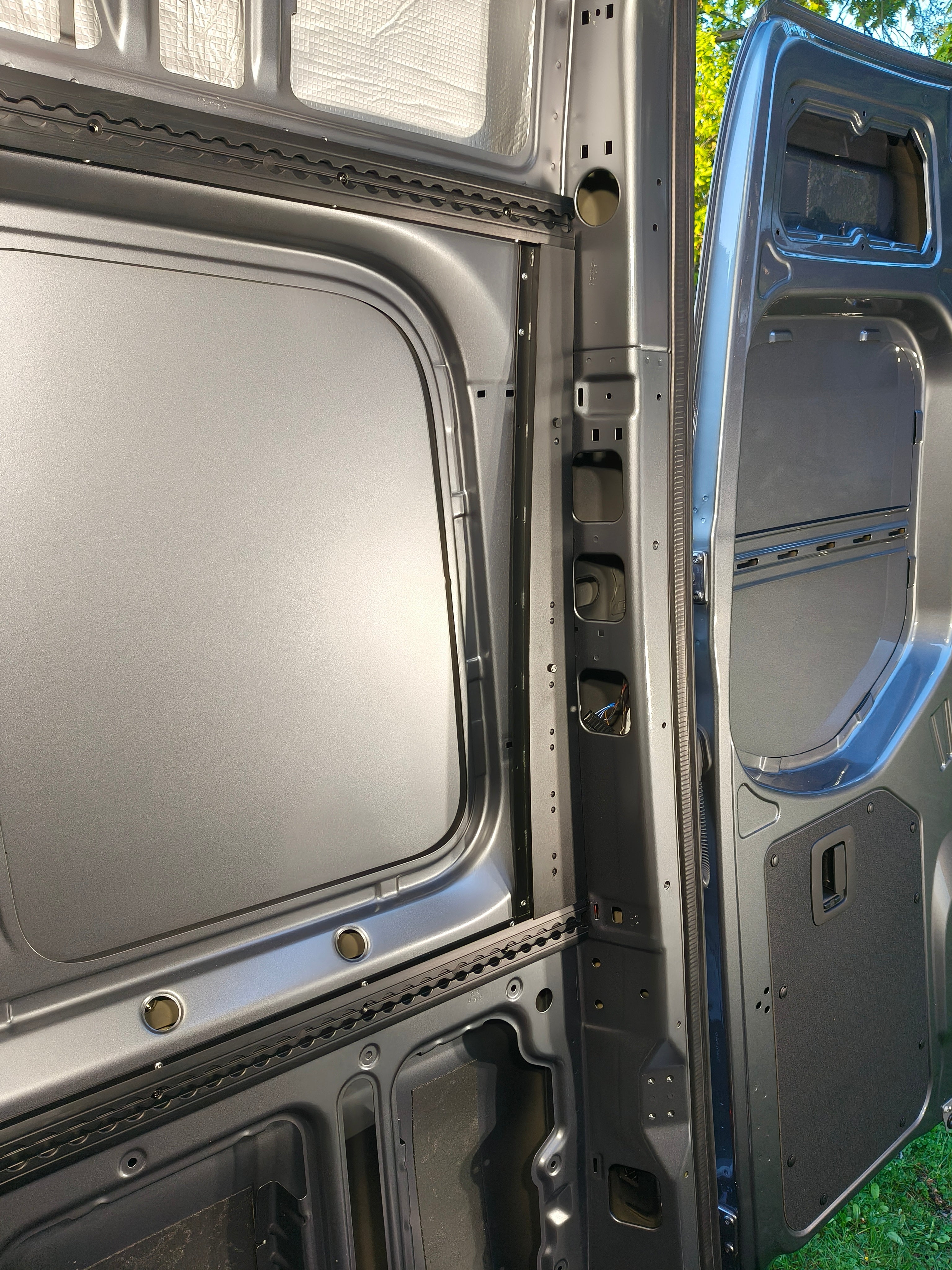 Sprinter Side Wall Mounting Plate & L-Track Kit