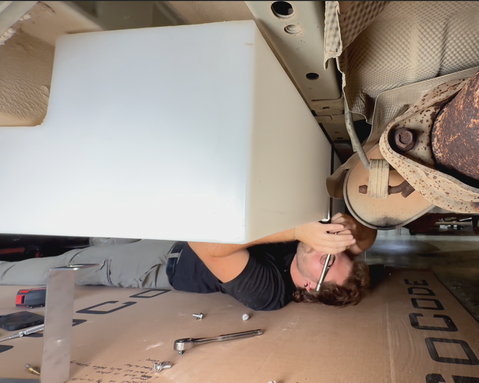 16-Gallon Transit Undercarriage Water Tank (TR-UC-16)