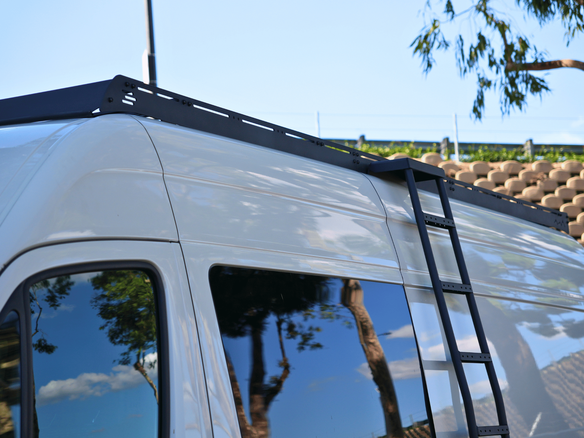 SPRINTER 170" HIGH ROOF STEALTH 2.0 ROOF RACK