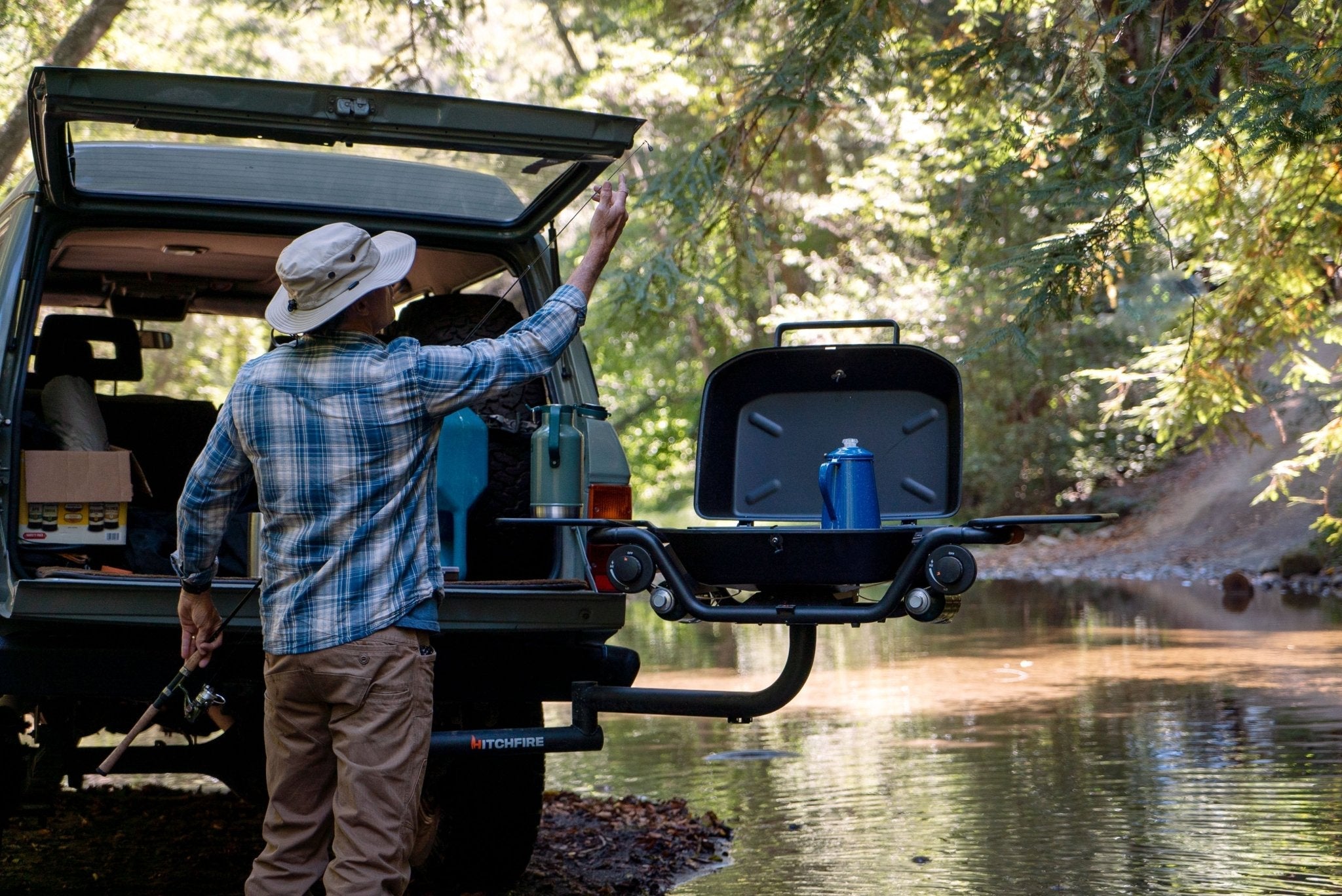Forge 15 Hitch-Mounted Propane Grill