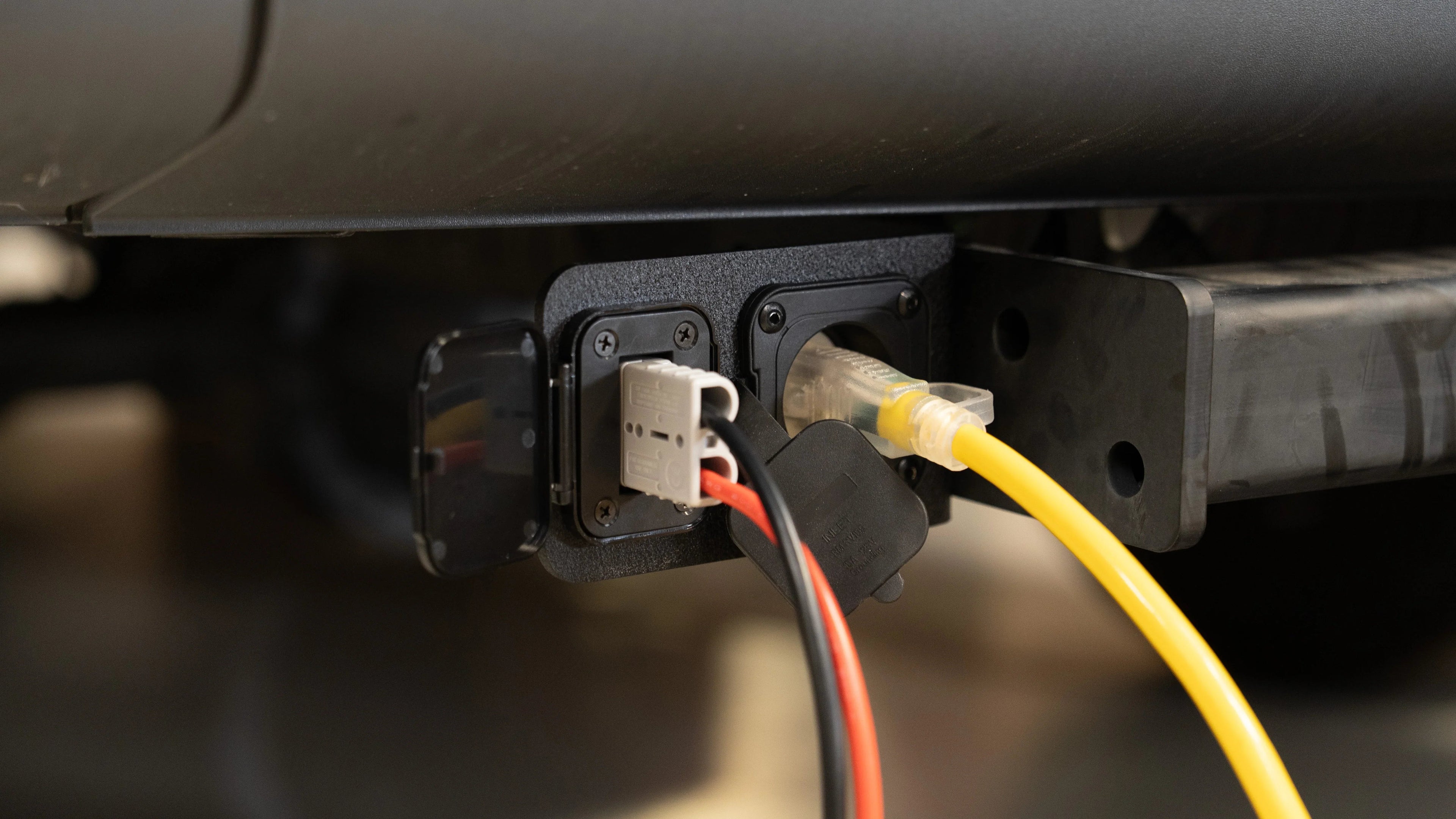 SV Shoreline Power Bracket