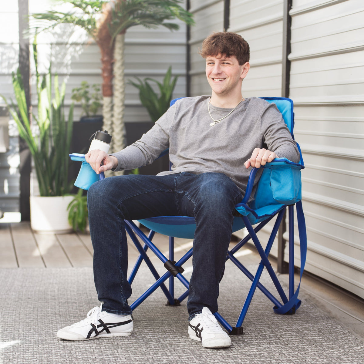 LIRA™ OVERSIZED COOLER CHAIR